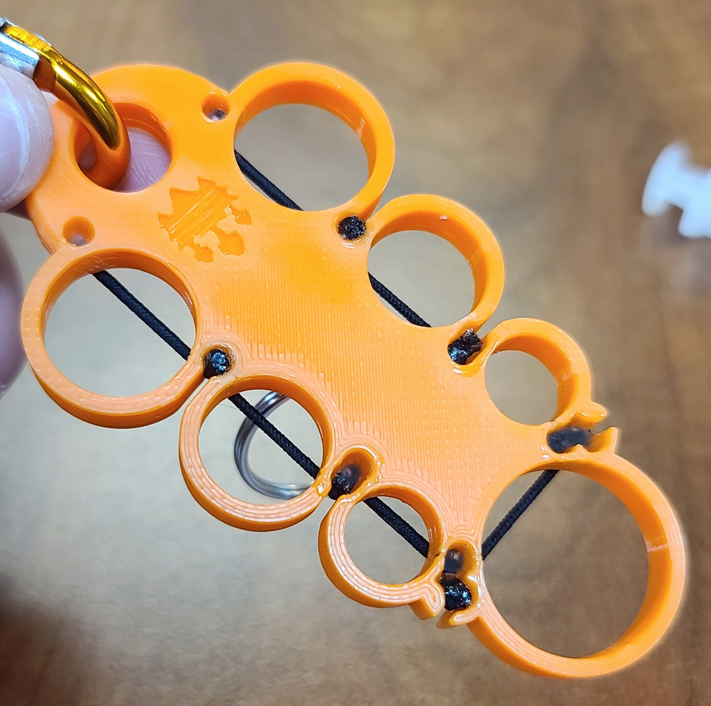 Knuckle Syringe Holder