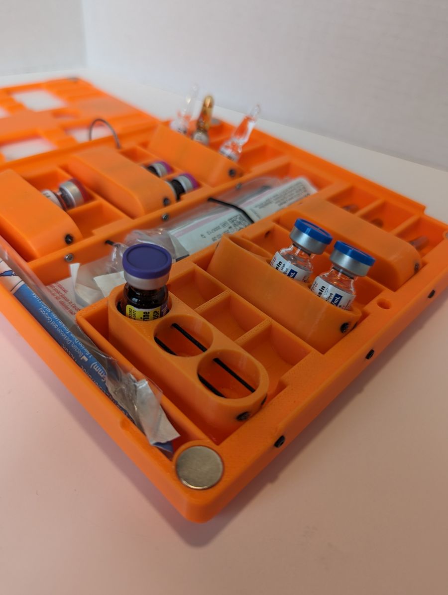 Makkovik MedKit