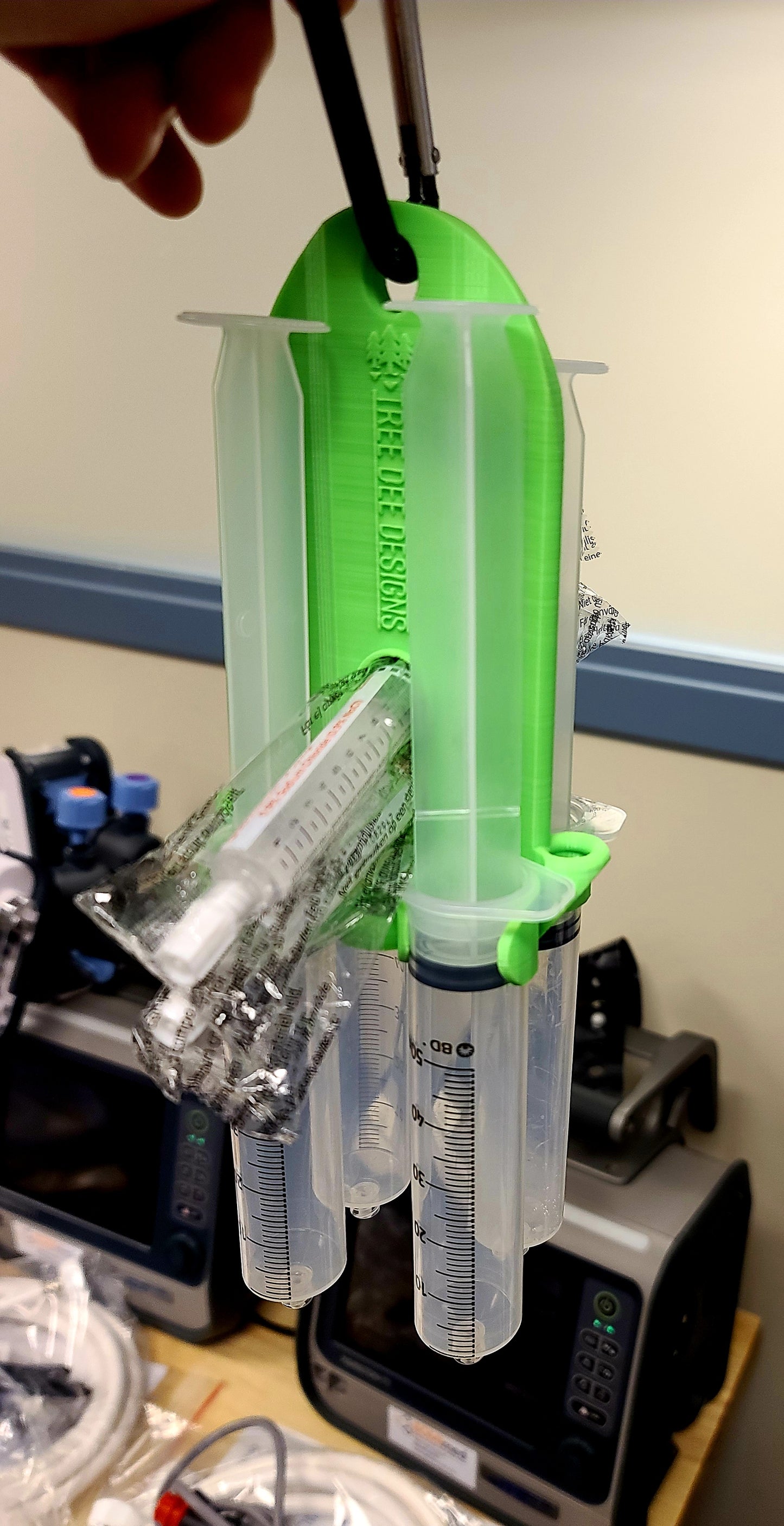 The Syringe Fin
